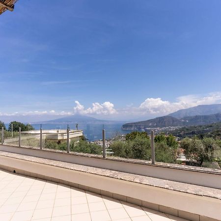Villa Milena Modern Elegance Views And Guest Services Sorrento Exteriér fotografie